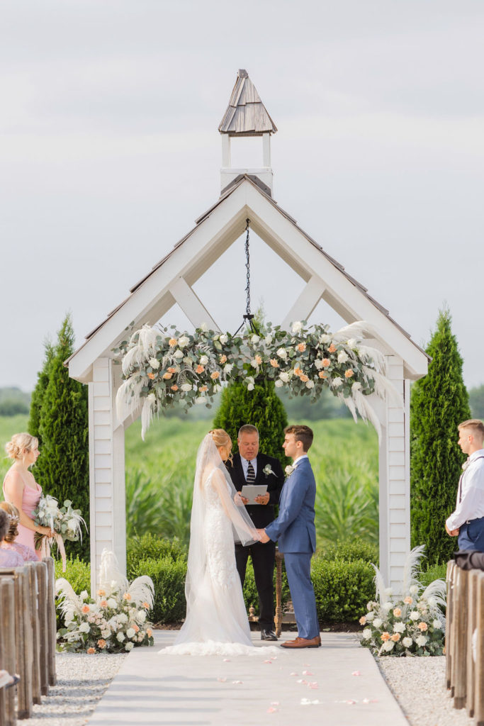 white willow farms Indiana ceremony