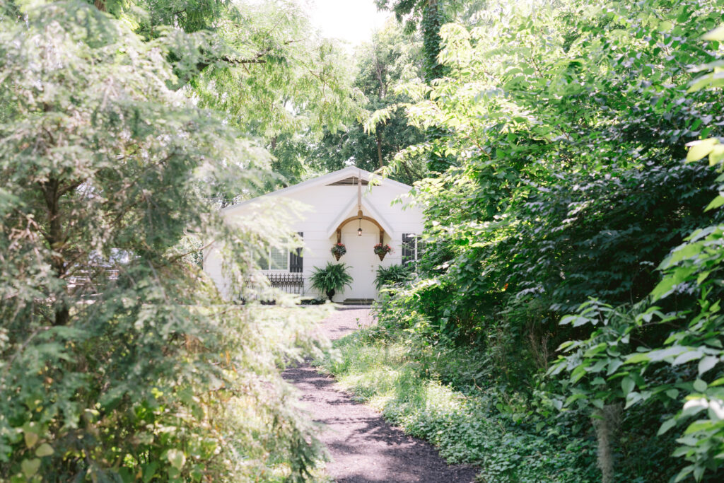 Artisan Acres bridal cottage