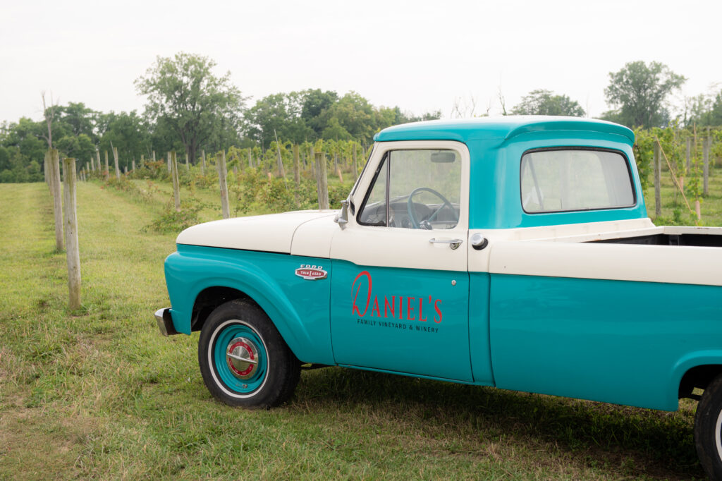 daniel's vineyard wedding turquoise truck