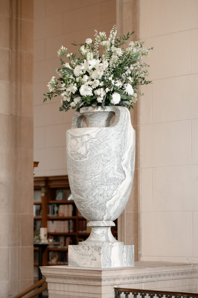 Bella Sorella florist; wedding at the Indianapolis public library