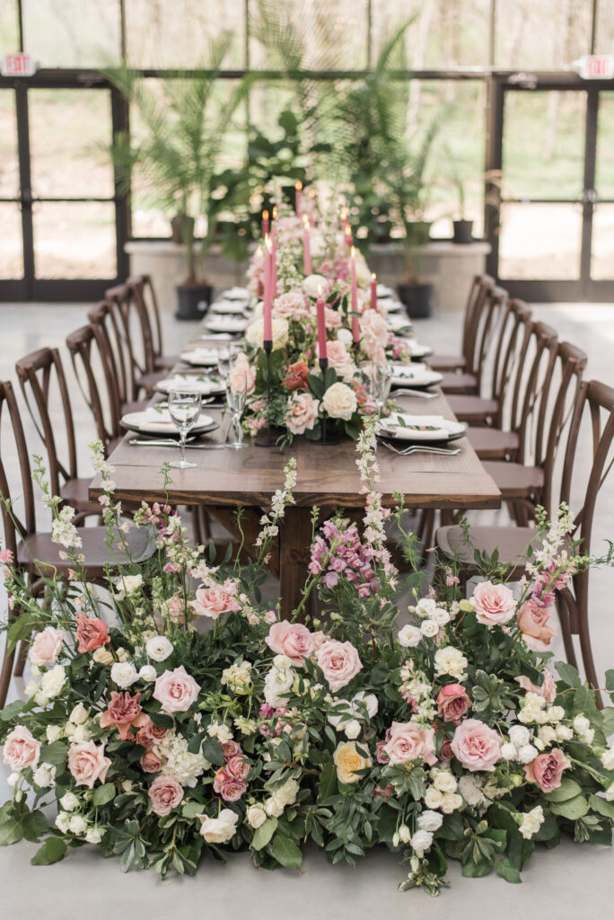 Conservatory at Evergreen wedding reception with king queen head table