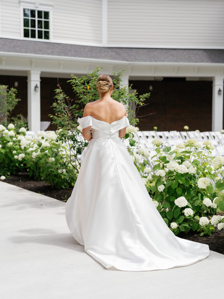 Holliday Farms wedding bride in flower garden