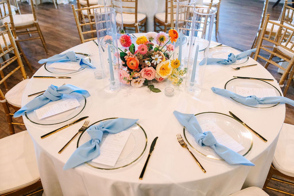 Daniel's Vineyard wedding tablescape
