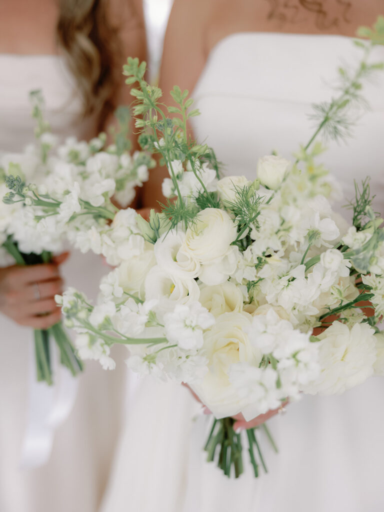 white and green bridal bouquet